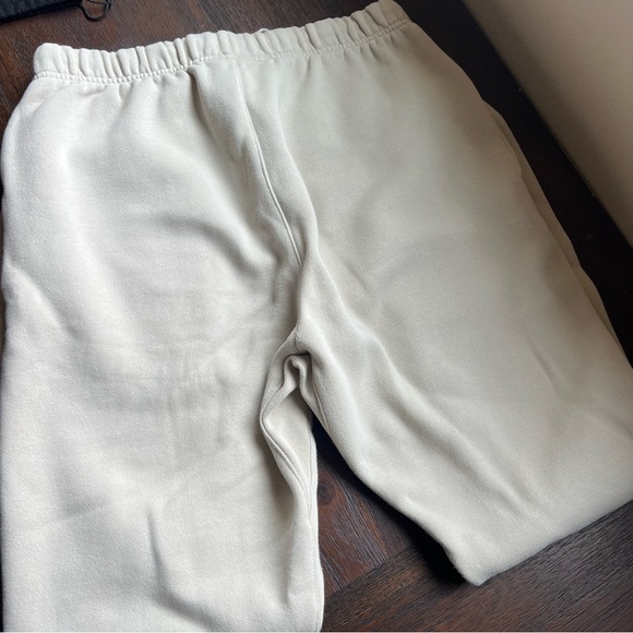 Essentials sweatpants - Picture 5 of 6